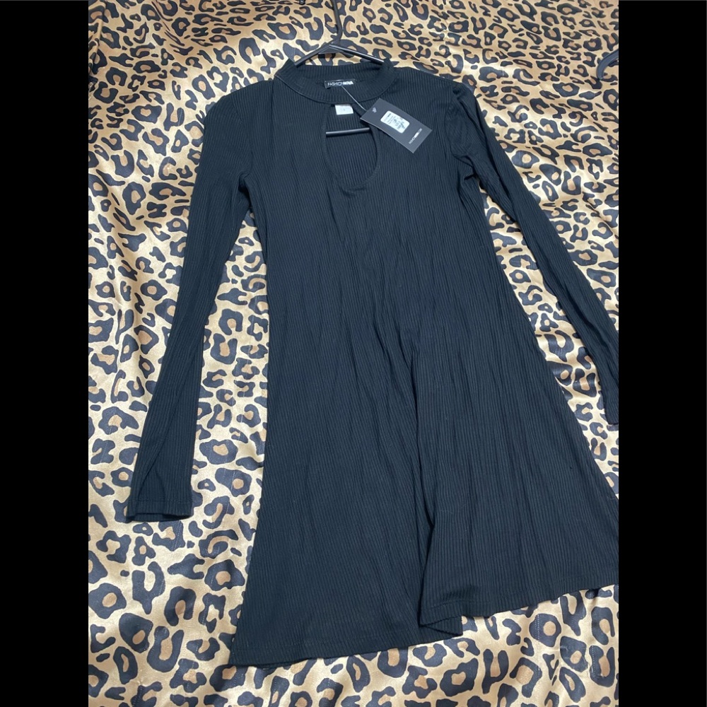 Choker/Cut Out Flowy Dress